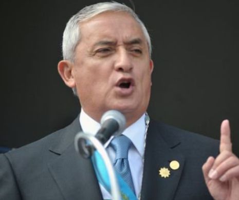 Scandal de CORUPŢIE la cel mai înalt nivel. Preşedintele este ACUZAT de trafic de influenţă