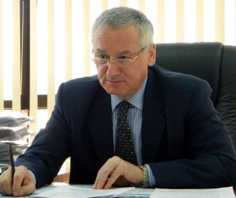 Șef APIA trimis în judecată pentru că-și dădea fără drept bani