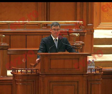 ZIUA în care MRU află dacă pleacă de la Senat la SIE. Filmul din spatele camerelor de luat vederi
