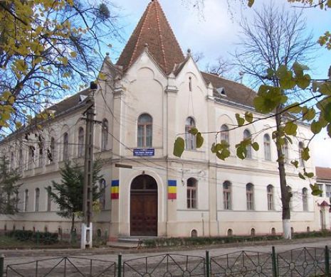 EXCLUSIV. Suspiciuni de FRAUDĂ LA BACALAUREAT. Procurorii ridică înregistrările video