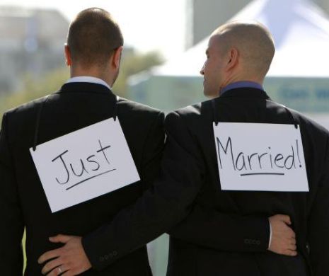 Interviu cu un HOMOSEXUAL ,,Mulți suntem oameni cu joburi, directori de companii, medici sau avocați”
