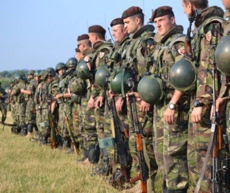 Ministrul Duşa participă la ceremonia pentru plecarea "Dragonilor Transilvani" în Afganistan