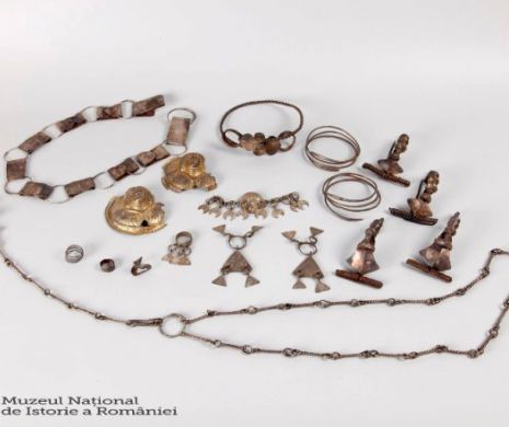 Podoabe dacice, din argint, recuperate din Germania