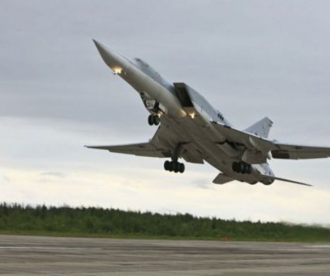 Rușii trimit un escadron de bombardiere supersonice Tupolev TU-22M3 în Crimeea pentru a cotracara instalaţiile antirachetă NATO din România