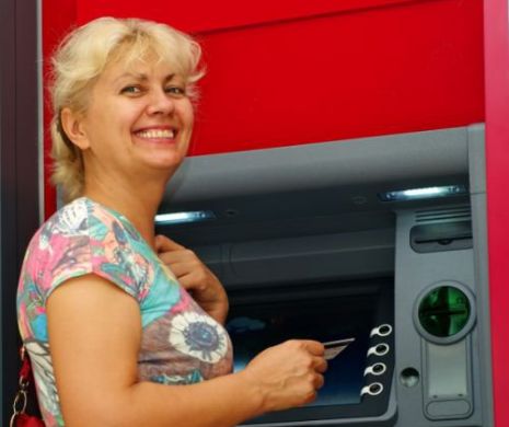 Salarii mari și prime de excelență pentru funcționarii publici