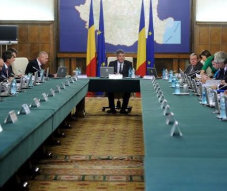 SONDAJ EVZ. Cresc salariile demnitarilor