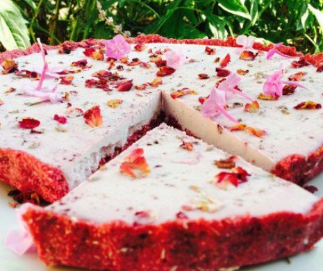 Tartă cu lavandă și cocos. Aromată și delicioasă, fără zahăr și fără coacere