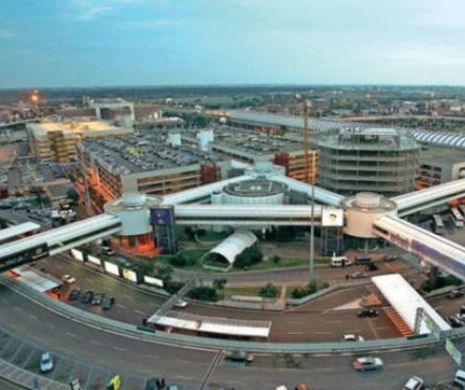 Traficul aerian de pe aeroportul Fiumicino a fost blocat din cauza unui incendiu de vegetaţie