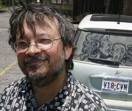 ARTISTUL care a CUCERIT întreaga lume. E incredibil ce poate face cu PRAFUL de pe maşini | GALERIE FOTO