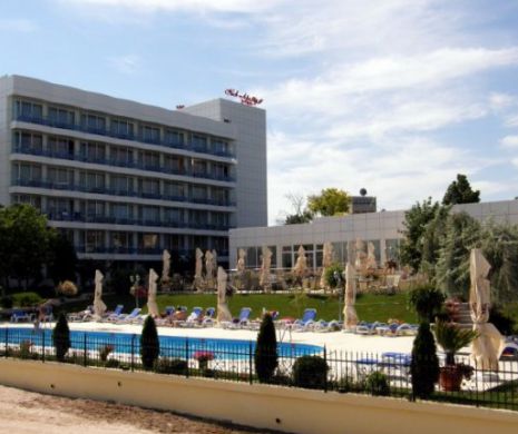 Copil căzut în piscină, la Venus, transportat la spital