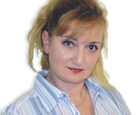 Cristina Sofronie redebutează în EVZ, ziarul care a consacrat-o