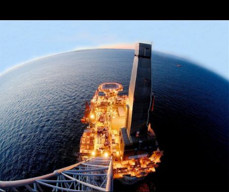 De ce prețul petrolului a coborât mult. Ce se întâmplă