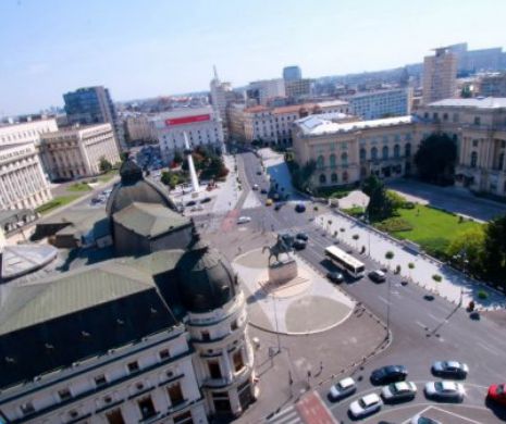 EXCLUSIV. Cum se vede BUCUREŞTIULUI de la 50 de metri. Cele mai fine mâncăruri nu-ţi mai fac cu ochiul, dar vinul îţi dă curaj când te balansezi deasupra Pietei Revolutiei FOTOGRAFII INEDITE