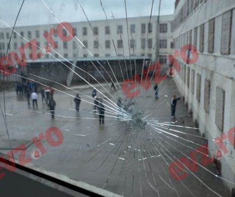 EXCLUSIV PRINT. Dezvăluiri din pușcăriile românești. „Miroase a morți, a tuberculoză și a corupție!”
