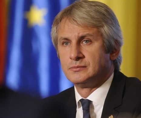 Imagini fabuloase cu Ministrul de Finanţe, la mare. Ce a făcut depăşeşte orice imaginaţie
