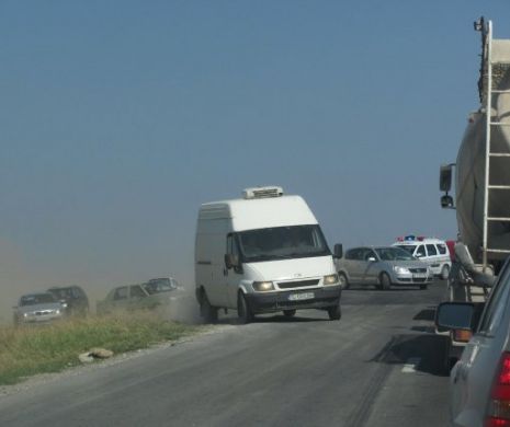 Un mort şi trei victime grav rănite, după un accident rutier violent, la Constanţa