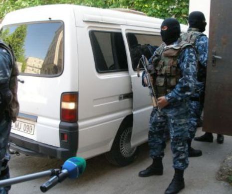 Au luat urma infractorilor periculoși