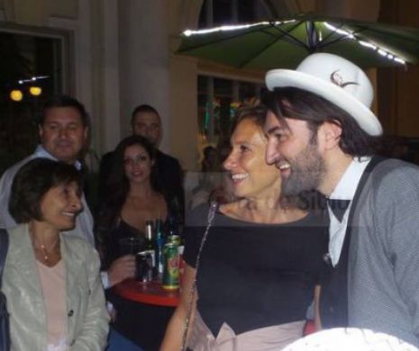 Carmen Iohannis la premiile muzicale de la Sibiu. Toată lumea a vrut să facă poze cu ea | VIDEO