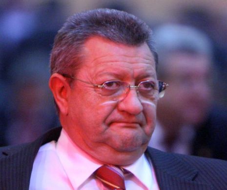 Comisia de statut: Parlamentarii nu pot încasa pensia specială în timpul mandatului