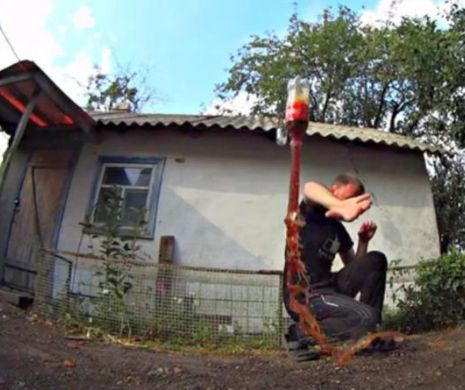 Cum se transformă o simpla sticlă de suc într-o RACHETĂ, cu gaz de brichetă | VIDEO