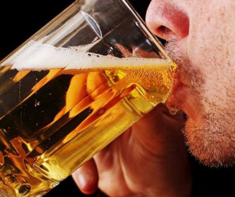 De ce bărbații nu se pot limita la o singură bere niciodată. Ce se ascunde în spatele acestui comportament