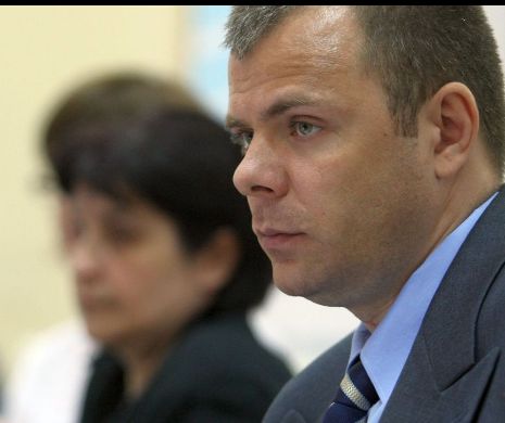 De ce nu este deloc o victimă Mariana Rarinca. Trebuie doar să-ţi pui o întrebare banal de simplă