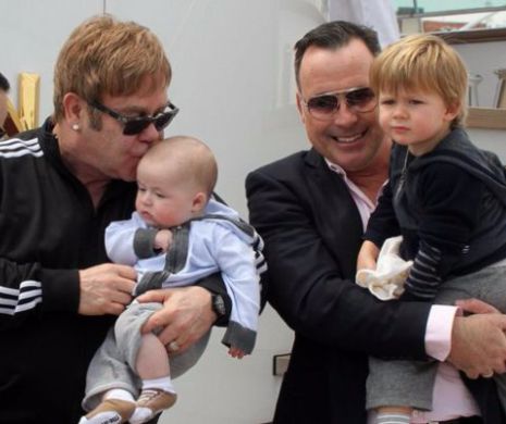 Elton John: Ucraina mai are multe lucruri de făcut în privința drepturilor homosexualilor