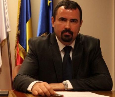 Înlocuitorul lui Oprescu, nemulţumit de lucrările la sediul vechi al Primăriei