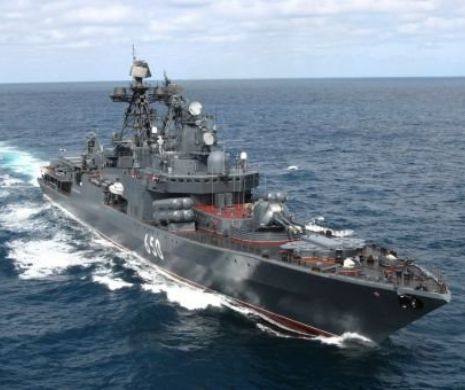 O navă a marinei militare ruse a fost reperată în apropiere de un vas petrolier american