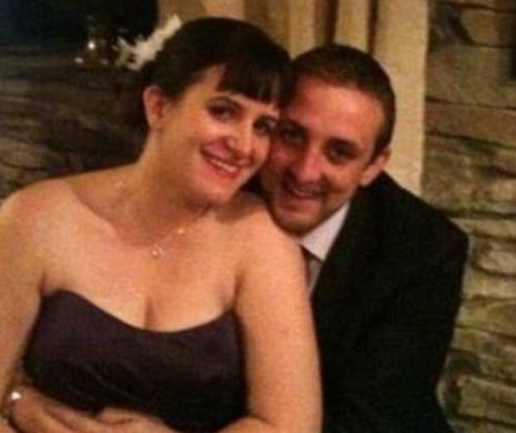 Si-a parasit logodnica pentru o blonda cunoscuta pe Facebook. A crezut ca e o gluma proasta cand a aflat cine era femeia. FOTO