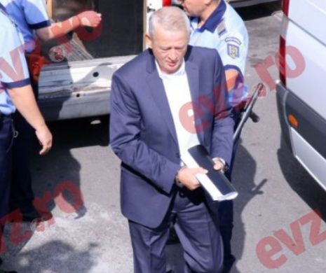 SONDAJ. Mai mult de jumătate dintre bucureşteni l-ar VOTA tot pe Sorin Oprescu