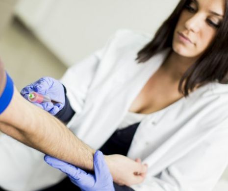 Testul de sânge care îţi spune dacă ai cancer. Savanţii dezvăluie ce nu e în regulă cu această metodă