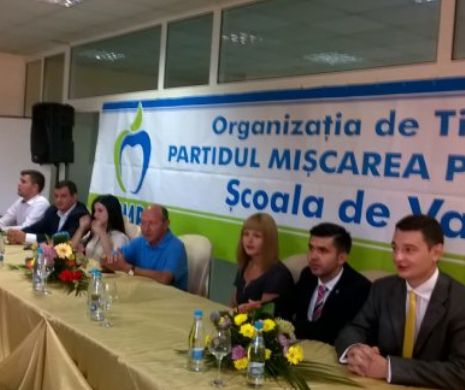 Traian Basescu atac la instituţiile europene, depăşite de criza refugiaţilor