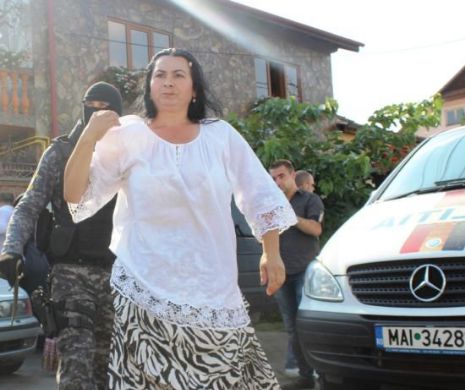 TULBURĂTOR. O tânără a fost TÂLHĂRITĂ de o familie de INTERLOPI