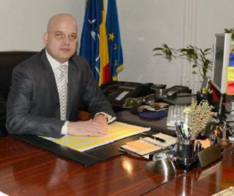 Adjunctul Poliției Capitalei, DEMIS din funcție după ce a fost reținut pentru MITĂ