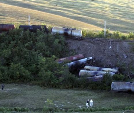 ALERTĂ! Un tren cu motorină s-a RĂSTURNAT. Traficul feroviar a fost dat peste cap