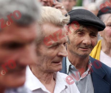 EXCLUSIV PREMIUM. Ziua Internațională a Persoanelor Vârstnice. Pensionarul român: pensie mică și puține medicamente gratuite