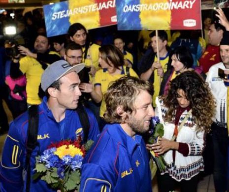 FOTO. „Stejarii” au revenit azi-noapte în țară: „Momentele trăite acolo au fost unice”