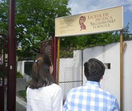 Învățătoarea din Cluj Napoca care a umilit un elev de șase ani a fost condamnată la cinci luni de închisoare. Justiția s-a mișcat foarte repede n acest caz