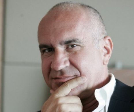 Patronul UTI vrea să fie ŞMECHER  şi dincolo de moarte! Acesta este cavoul lui Urdăreanu din Bellu! Monumentul imens din marmură l-ar face invidios şi pe Tutankamon. Atenţie, în cavou se intră cu…cartela!!!