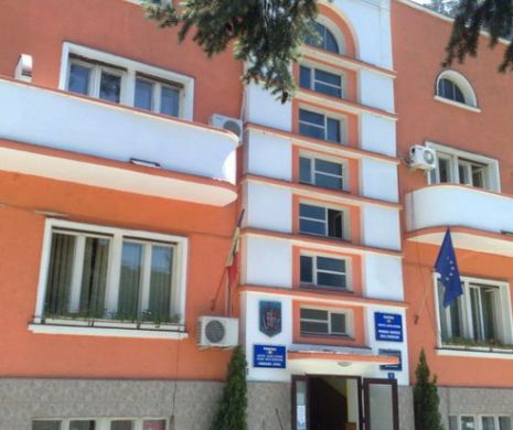 Percheziții DNA la Primăria Herculane într-un dosar de ȘPAGA