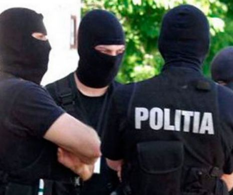PERCHEZIȚII  la una din cele mai mari rețele de contrabandă din Caraș I VIDEO