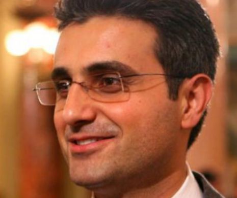 Robert Turcescu, noul editorialist al publicaţiei care-l dădea candidat la Primăria Ploieşti