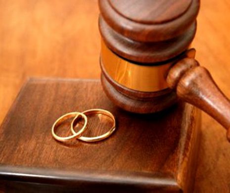 Șapte motive nebănuite care duc la divorț. Cum îți distruge facebookul relația?