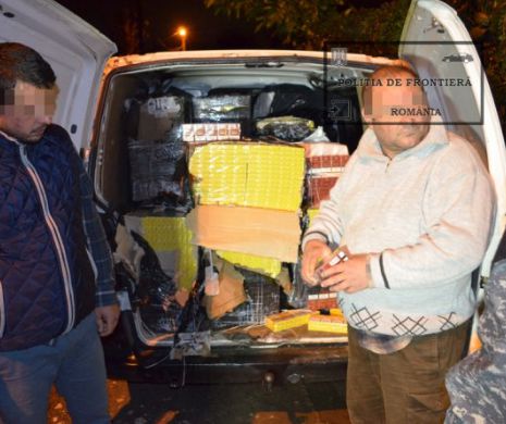 Ţigări ascunse în pereţii unei maşini, găsite, la Eforie, de poliţiştii de frontieră. Contrabandiştii au fost arestaţi
