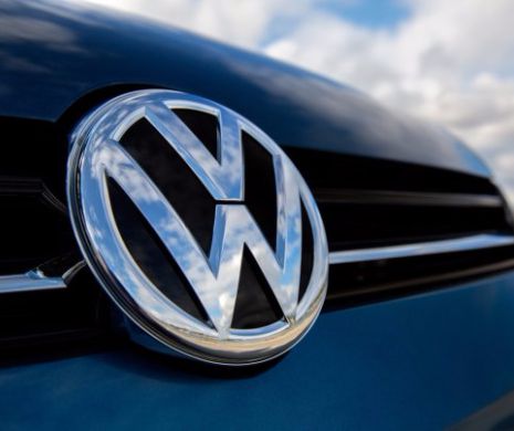 VOLKSWAGEN, preferata românilor. CREȘETERE puternică a numărului MAȘINILOR uzate în circulație