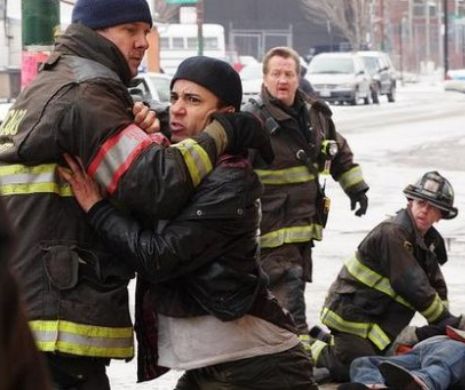 Cinci persoane, rănite într-un INCENDIU izbucnit într-un zgârie-nori din CHICAGO