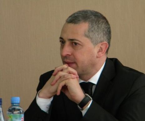 DNA a compromis un dosar aducând martori, un PSHIHOPAT, un CARTOFOR și un speculant IMOBILIAR. Directorul Agenției de Șomaj din Cluj va fi cercetat în arest la domiciliu