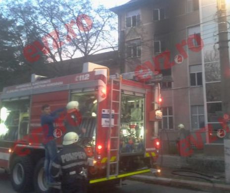 Incendiu la Spitalul CFR din SIMERIA. 50 de pacienţi au fost EVACUAŢI de urgenţă