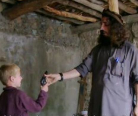 ŞCOALA ISIS care scoate din copilaşi cei mai de temut MĂCELARI cu sânge RECE.  "Elevii" învaţă UCIDEREA în masă: “Folosim KALASHNIKOVUL ca să ne APĂRĂM credinţa” | VIDEO